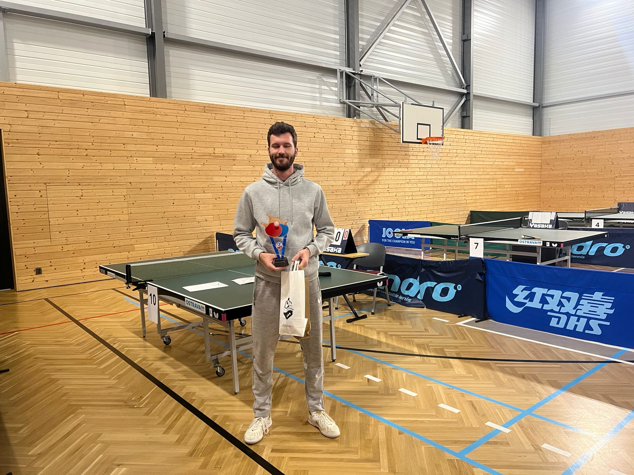 60bed01a-c087-4f7e-9b09-0c1b8ab436e1